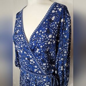 Max Studio‎ Blue and White Floral Dress w Bishop Sleeves & V-Neck Size XL
